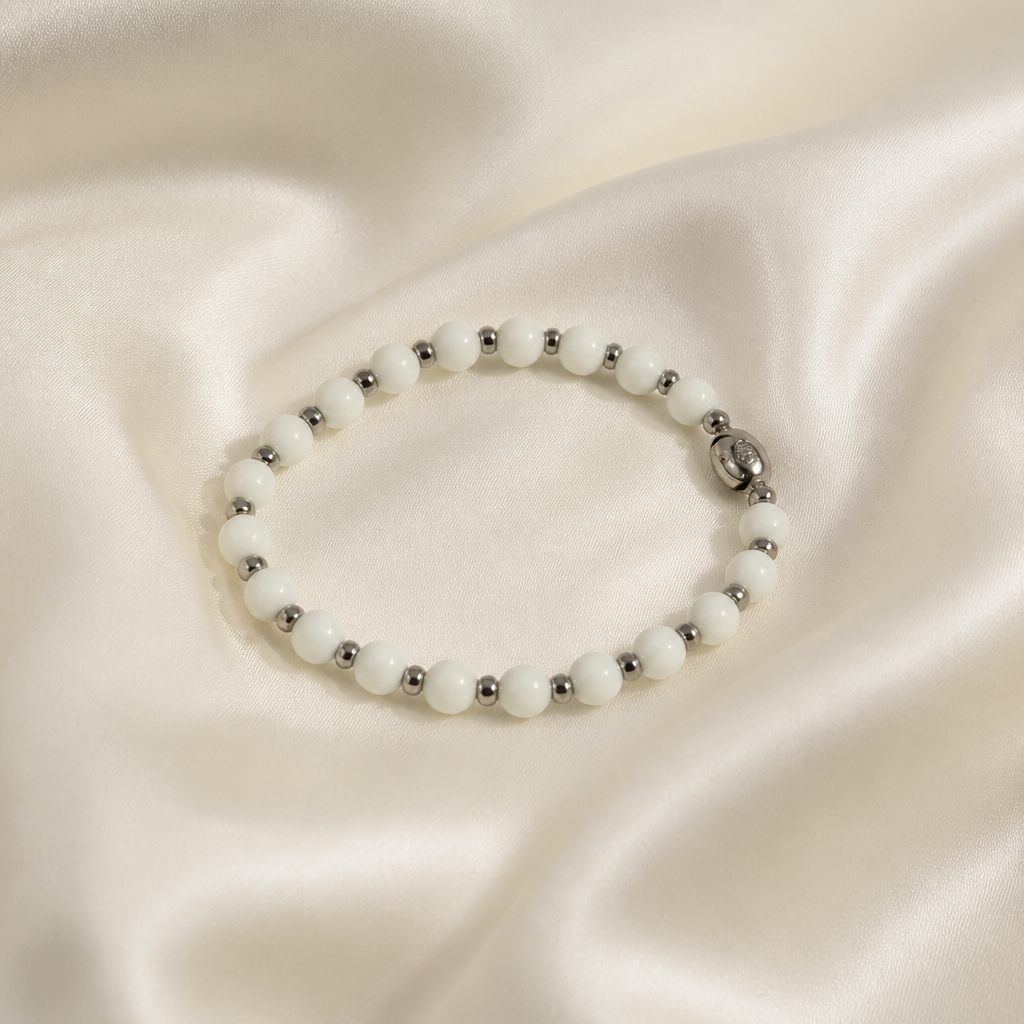 Bracciale a molla Luna di perla, bianco, argento, trasparente, foto 2 di 3