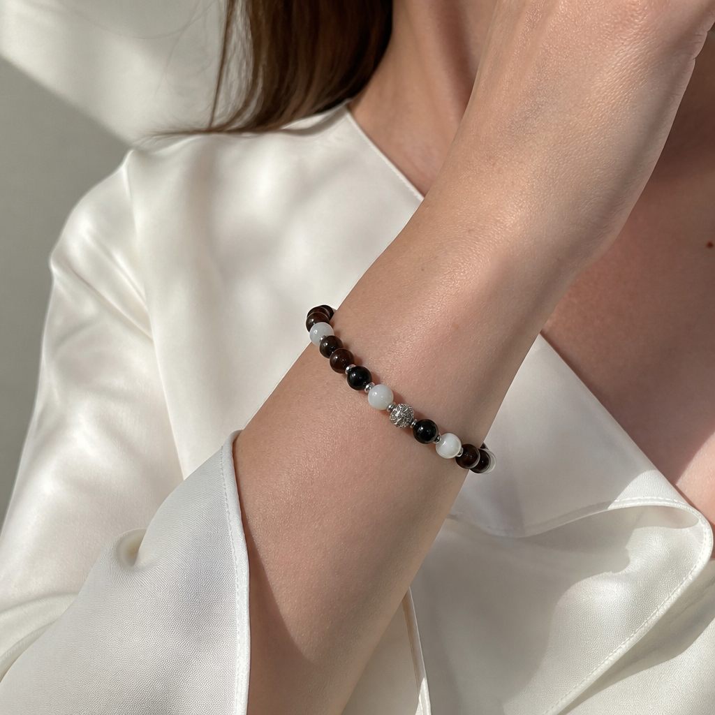 Bracciale a molla Cacao e latte, marrone scuro, bianco sporco, nero, argento, foto 1 di 4