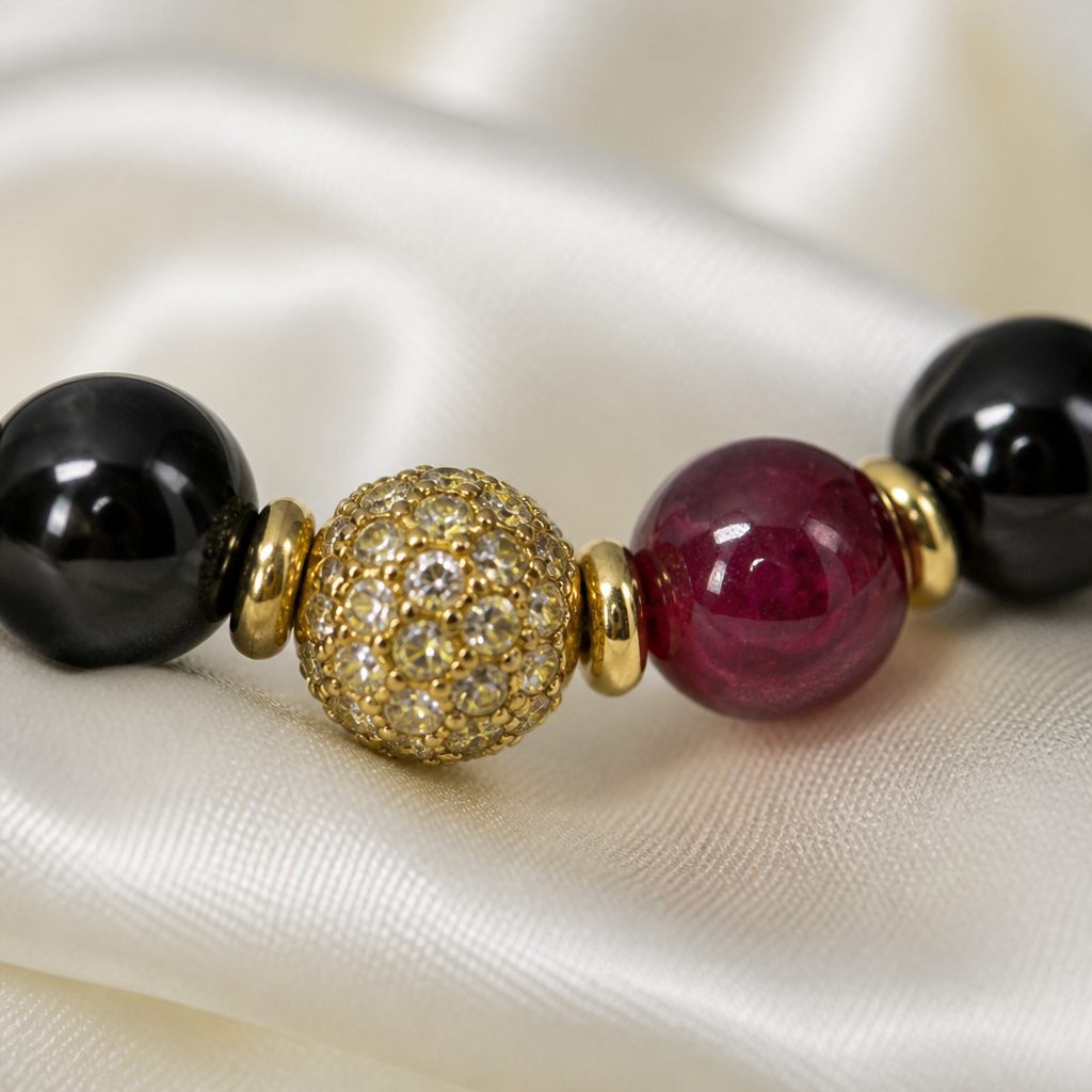 Bracciale a molla Nero e rubino, nero, rosso/bordeaux, oro, foto 3 di 3