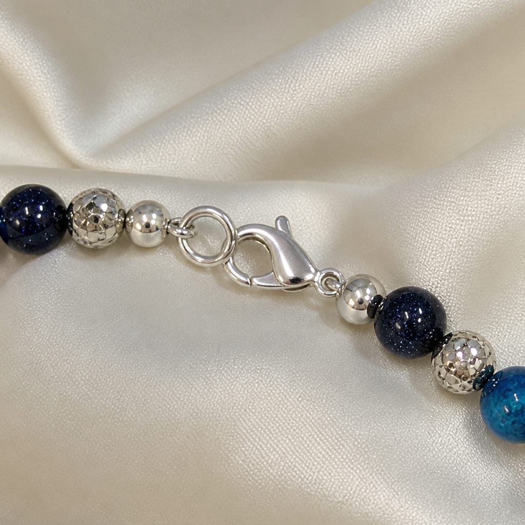Set collana e bracciale Notte stellata, blu, nero, argento, foto 4 di 5